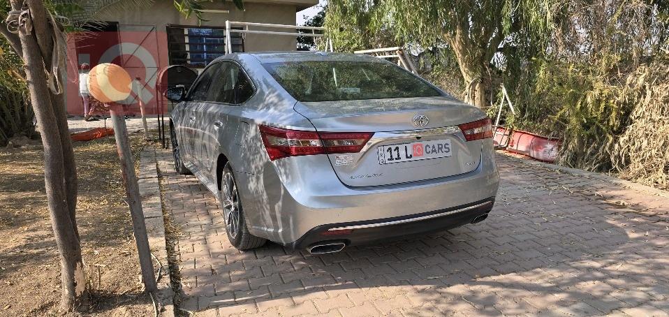 تويوتا أفالون